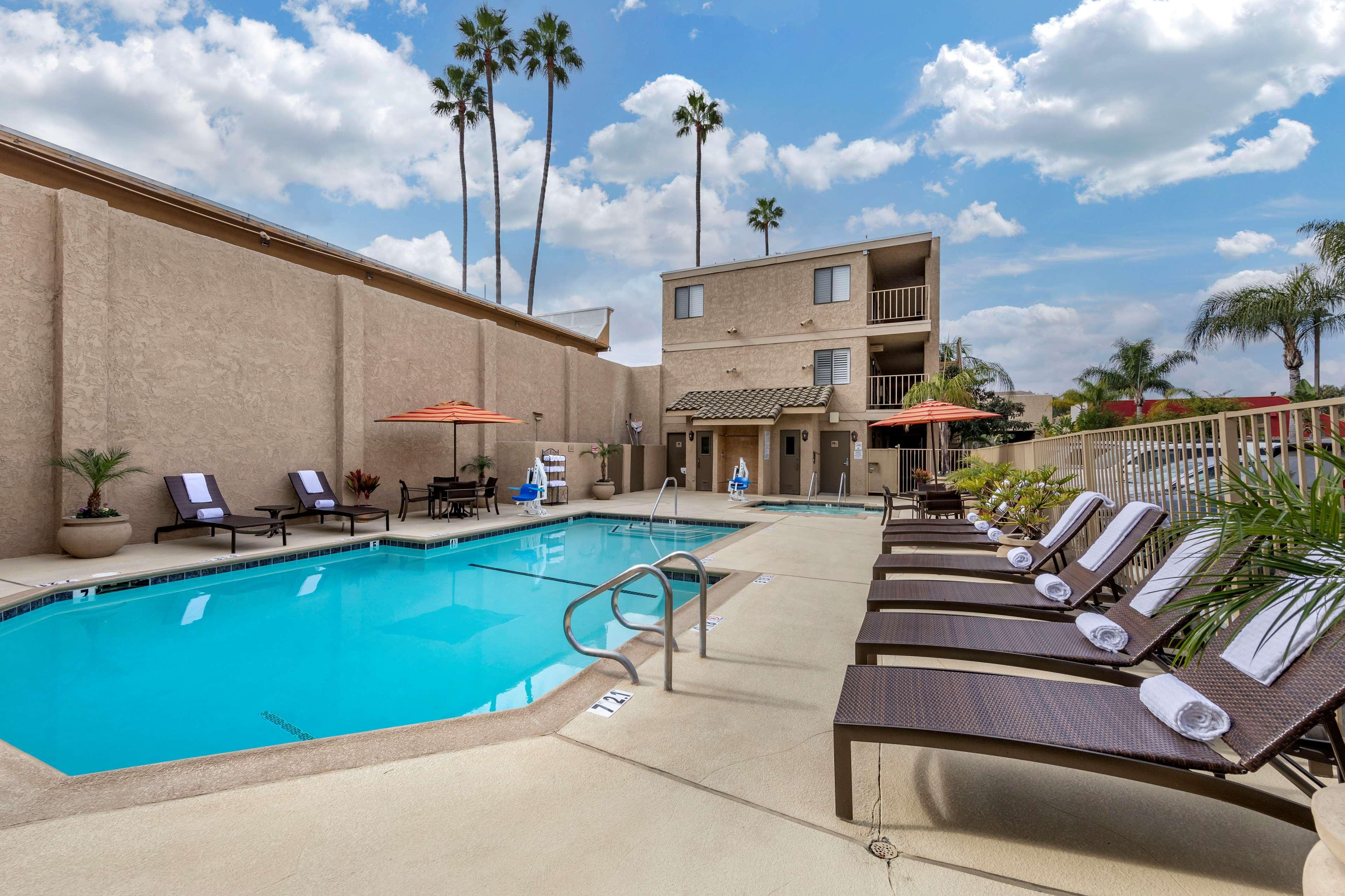 Best Western Plus Anaheim Inn Exterior photo